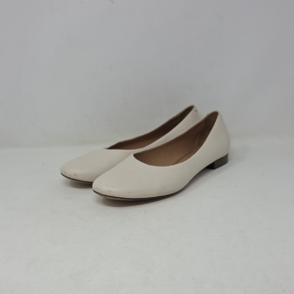 Lewit Elegant Cream Women's Flats Size 37.5